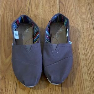 Toms dark grey canvas shoes